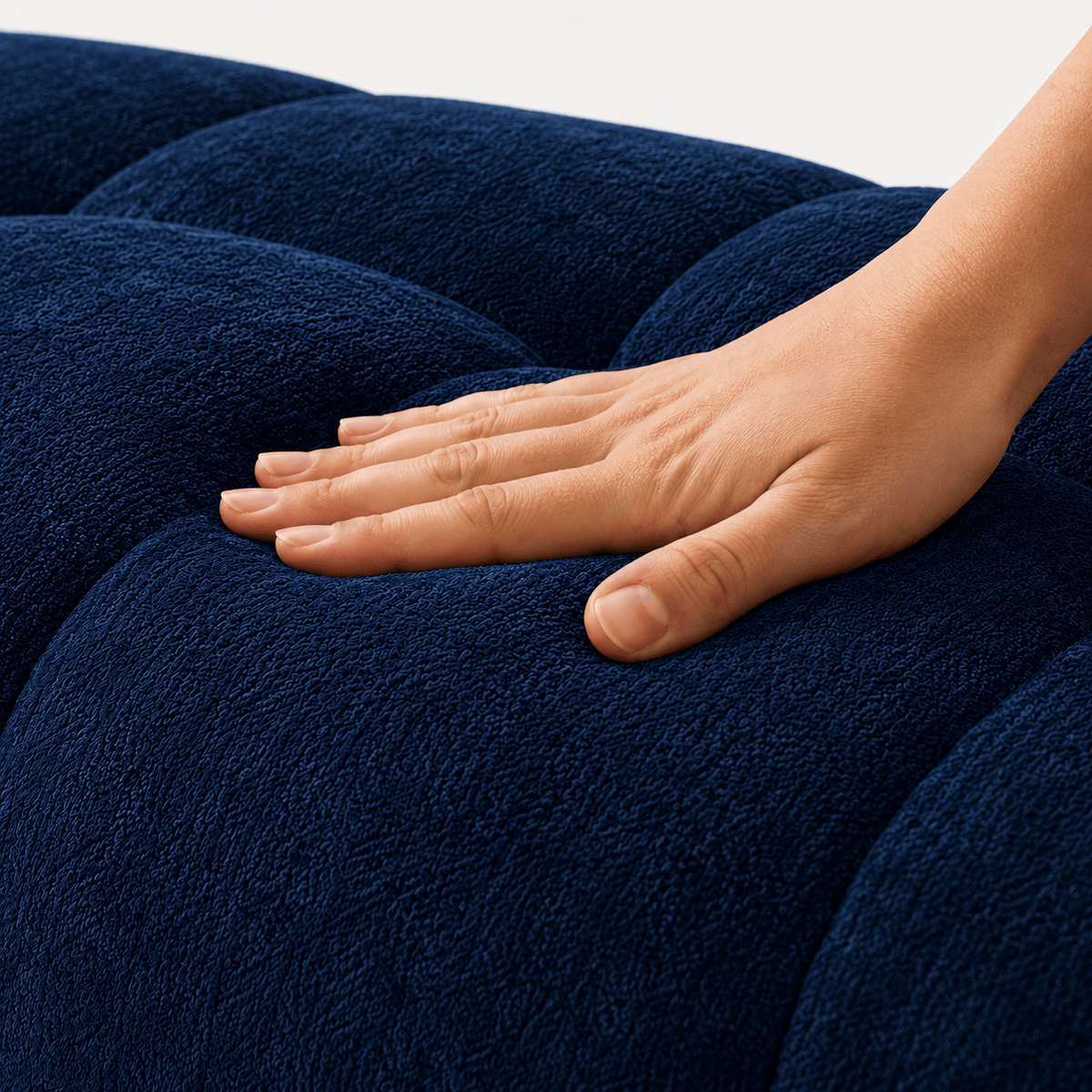 Canapé 3 places bubble en velours chenille bleu marine Luvio Home